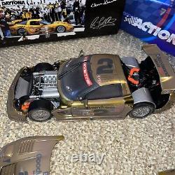 01 Corvette C5-R #2 (Overall Winner) Daytona 24hr (Raced) 118 Die Cast Gold