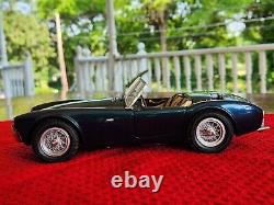 118 Exoto Race Legends #11130, 1963 AC Cobra Roadster, Daytona Standox Paradise