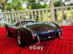 118 Exoto Race Legends #11130, 1963 AC Cobra Roadster, Daytona Standox Paradise