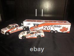 1999 Tony Stewat Autographed 1/24 Scale Habitat For Humanity Home Depot Hauler