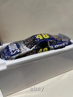 2006 Jimmie Johnson #48 Lowe's Daytona 500 with Tire Piece 124 Scale Diecast