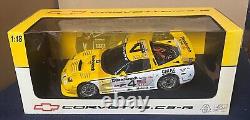 AUTOART 80006 Corvette C5-R 2000 Race Car #4 Pilgrim Collins Freon