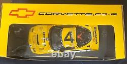 AUTOART 80006 Corvette C5-R 2000 Race Car #4 Pilgrim Collins Freon