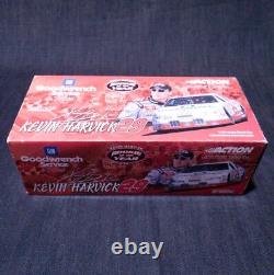 Autographed 2001 Kevin Harvick #29 Rookie Of The Year GM Goodwrench Action 124