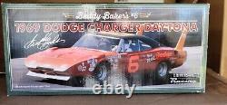 Buddy Baker #6 Dodge Charger Daytona 1/24th Nascar University Of Racing