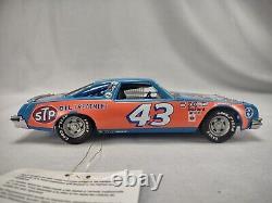 Franklin Mint Richard Petty's #43 1977 Oldsmobile Clear-Cast Race Car-124