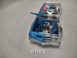 Franklin Mint Richard Petty's #43 1977 Oldsmobile Clear-Cast Race Car-124