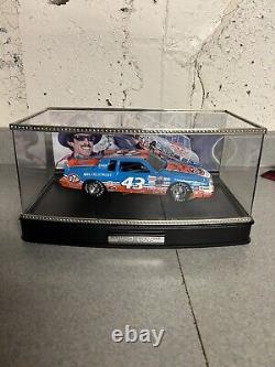 Franklin Mint Richard Petty's Pontiac Grand Prix Signed 124