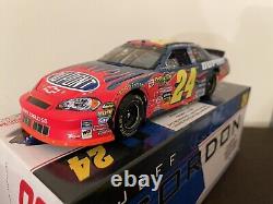 Jeff Gordon 2006 Dupont Sonoma Win AUTOGRAPHED Corporate Exclusive 124 Diecast