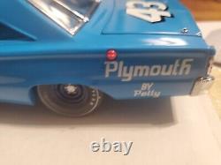 RICHARD PETTY 1967 FRANKLIN MINT #43 PLYMOUTH BELVEDERE Authenticity Papers