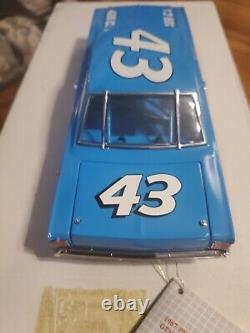 RICHARD PETTY 1967 FRANKLIN MINT #43 PLYMOUTH BELVEDERE Authenticity Papers