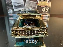 Richard Petty #43 Patterson Motors Daytona 500 Autographed Gold Ed 1964 Plymouth