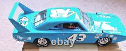 Richard Petty #43 Plymouth Superbird Franklin Mint 124