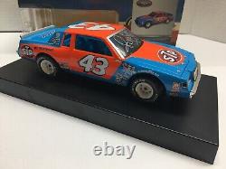 Richard Petty Autographed #43 Stp 1981 Daytona 500 Win 1981 Buick 1/24