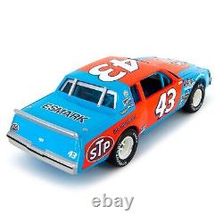 Richard Petty Autographed Daytona 500 Race Win 124 Standard 1981 Diecast Car