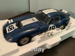 1/18 Exoto Daytona Cobra vainqueur 1965 1000km Monza Voiture #48 RLG18014. SD016