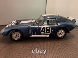 1/18 Exoto Daytona Cobra vainqueur 1965 1000km Monza Voiture #48 RLG18014. SD016