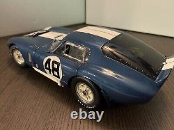 1/18 Exoto Daytona Cobra vainqueur 1965 1000km Monza Voiture #48 RLG18014. SD016