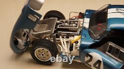 1/18 Exoto Légende de la Course Cobra Daytona Racing Bleu avec Autographe