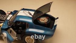 1/18 Exoto Légende de la Course Cobra Daytona Racing Bleu avec Autographe