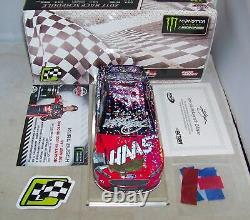 124 Action 2017 #41 Haas Daytona 500 Race Winner Kurt Busch Autographed 1/204 
  <br/> <br/>	124 Action 2017 #41 Haas Daytona 500 Vainqueur de la course Kurt Busch Autographié 1/204