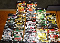 16 voitures LOT non ouvertes NASCAR Authentics Next Gen 2022 (VAGUE 6-9) Jouet moulé sous pression 1/64