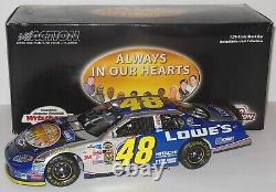 2004 Action Jimmie Johnson #48 Lowes Atlanta Course Gagnée 124 Voiture Signée Autographe