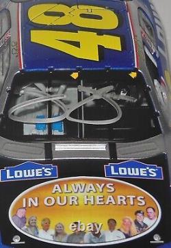 2004 Action Jimmie Johnson #48 Lowes Atlanta Course Gagnée 124 Voiture Signée Autographe