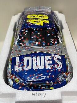 2006 Jimmie Johnson #48 Lowe's Daytona 500 avec morceau de pneu 124 échelle moulé sous pression