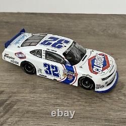 2013 Kyle Larson #32 Clorox ARC 1/24 Lionel NASCAR Diecast signé avec certificat d'authenticité 1/200