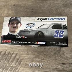 2013 Kyle Larson #32 Clorox ARC 1/24 Lionel NASCAR Diecast signé avec certificat d'authenticité 1/200