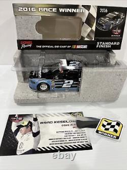 2016 #2 Brad Keselowski Detroit Genuine Parts Daytona 400 Win <br/>	 
  <br/> 
	Traduction en français: 2016 #2 Brad Keselowski Detroit Genuine Parts Daytona 400 Victoire