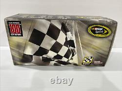 2016 #2 Brad Keselowski Detroit Genuine Parts Daytona 400 Win <br/> <br/>
Traduction en français: 2016 #2 Brad Keselowski Detroit Genuine Parts Daytona 400 Victoire