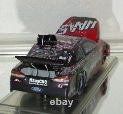 2017 Kurt Busch #41 Monster Energy Daytona 500 Win Color Chrome Dual Autographed
<br/>	 	<br/> 
 Traduction en français : 2017 Kurt Busch #41 Monster Energy Daytona 500 Win Color Chrome Double Autographié