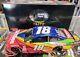 2018 Kyle Busch 1/24 Élite Skittles Darlington Throwback Toyota Camry. Din #0008<br/><br/>translation: 2018 Kyle Busch 1/24 Élite Skittles Darlington Throwback Toyota Camry. Din #0008