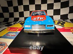 AUTOGRAPHIÉ RICHARD PETTY #43 STP 1981 Buick 7ème victoire à Daytona Version de course 1/780