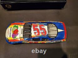 Action Elite Robbie Gordon #55 Fruit Of The Loom 2004 Monte Carlo 124 Scale Car<br/>

Action Elite Robbie Gordon #55 Fruit Of The Loom 2004 Monte Carlo 124 Voiture à l'échelle