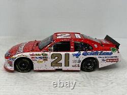 Action Nascar RCCA #21 Trevor Bayne Daytona Win 2011 Fusion Elite 124 Diecast <br/>   	 <br/>		Translation: Action Nascar RCCA #21 Trevor Bayne Victoire à Daytona 2011 Fusion Elite 124 Moulage sous pression