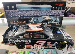 Dale Earnhardt Sr 2000 Sous les projecteurs Club Car Bank Nascar 1/24 Moulage sous pression GM