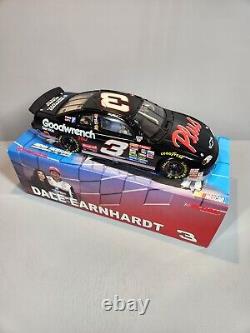 Dale Earnhardt, champion de Daytona Goodwrench Plus 1998 1/18 voiture moulée sous pression Action 1-4008