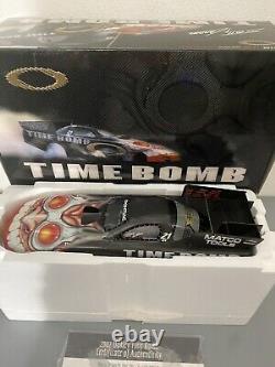 Échelle 1/16 Oakley 2002 Time Bomb Funny Car piloté par Scotty Cannon Jamais utilisé