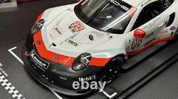 Échelle 1/18 IXO 911 RSR 991 2017 24h Daytona #912 Bamber, Bruni, Vanthoor