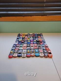 Énorme lot de 50 voitures de course NASCAR à l'échelle 1/64 en vrac Lot 2 Gordon Busch + Plus