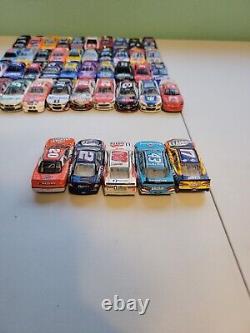 Énorme lot de 50 voitures de course NASCAR à l'échelle 1/64 en vrac Lot 2 Gordon Busch + Plus