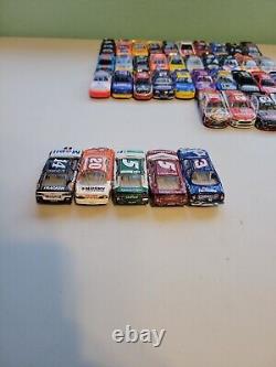 Énorme lot de 50 voitures de course NASCAR à l'échelle 1/64 en vrac Lot 2 Gordon Busch + Plus