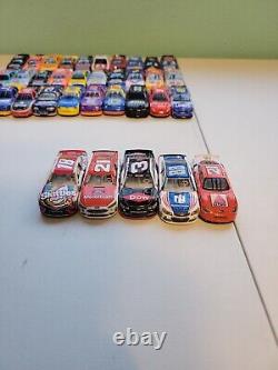 Énorme lot de 50 voitures de course NASCAR à l'échelle 1/64 en vrac Lot 2 Gordon Busch + Plus