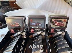 Ensemble complet de cartes et de promotions de bougies d'allumage NASCAR de 1993 à 1995 AC Racing (24 bougies) avec étuis