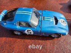 Exoto rare 1964 Cobra Daytona Coupe n° 5 Le Mans 1/18 Voiture de course en métal moulé sous pression Legends