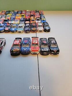 Gros lot de 50 voitures de course NASCAR à l'échelle 1:64 en vrac Lot 1 Gordon Earnhardt + Plus