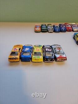 Gros lot de 50 voitures de course NASCAR à l'échelle 1:64 en vrac Lot 1 Gordon Earnhardt + Plus